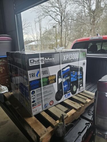 Click to view full screen DuroMax XP13000HX 13,000 Watt Portable Dual Fuel Gas Propane CO Alert Generator photo review